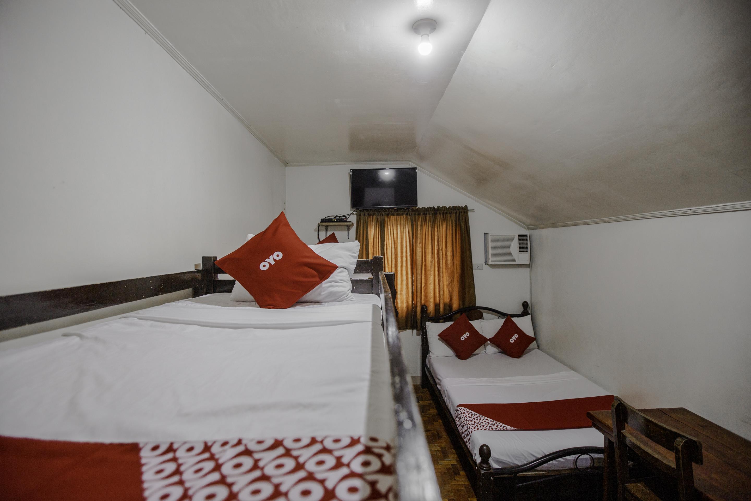 Oyo 741 Sierra Travellers Inn Tagaytay City Eksteriør billede