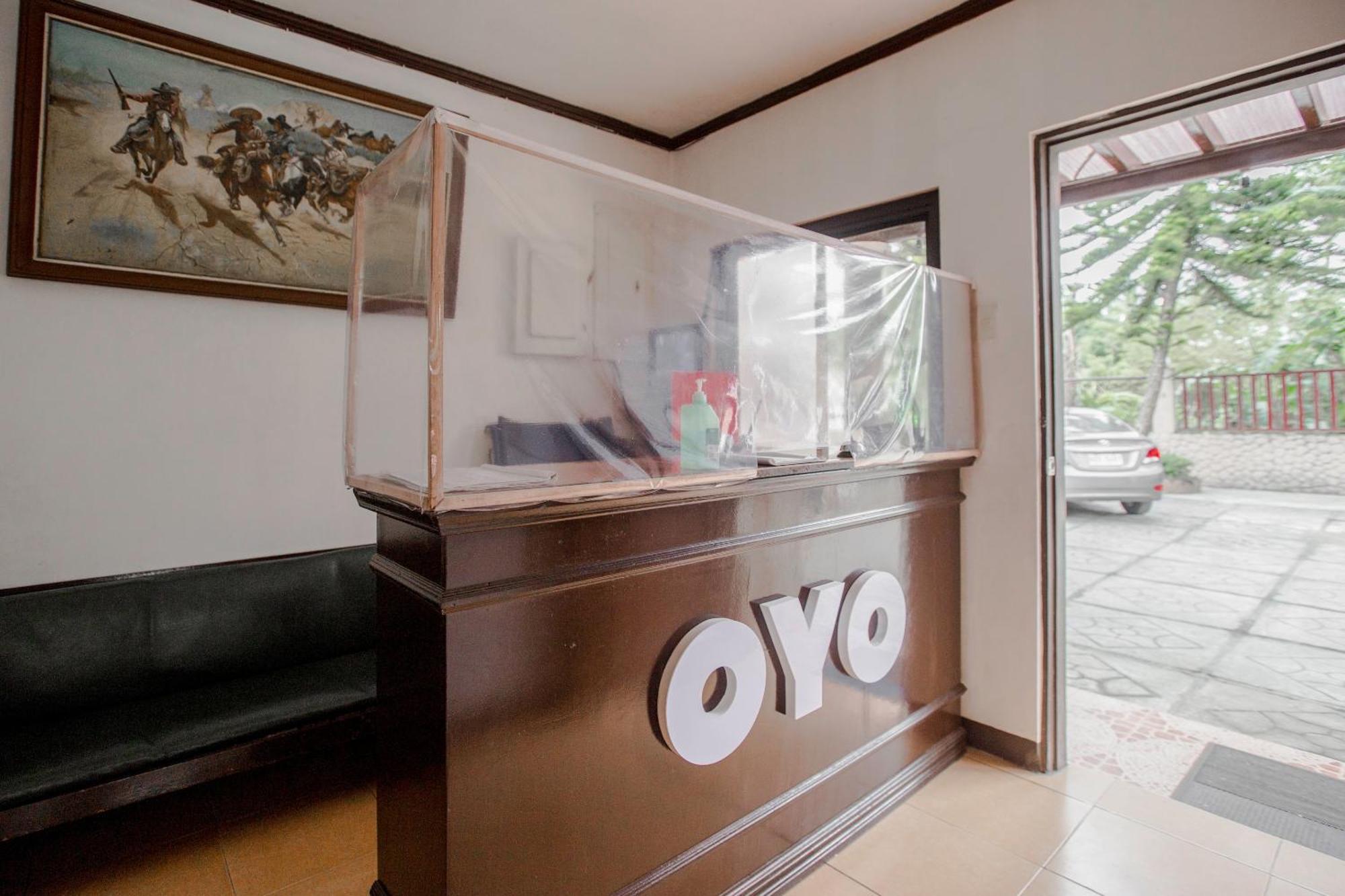 Oyo 741 Sierra Travellers Inn Tagaytay City Eksteriør billede