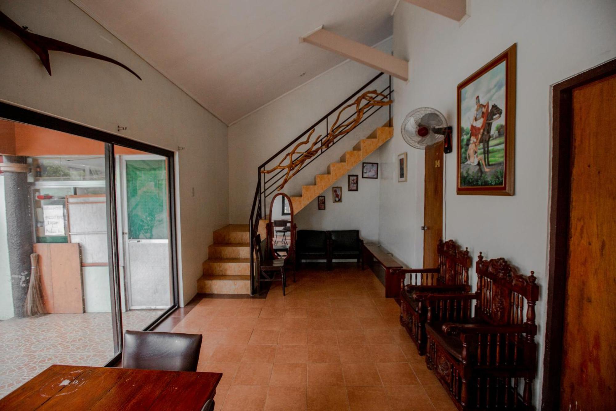 Oyo 741 Sierra Travellers Inn Tagaytay City Eksteriør billede