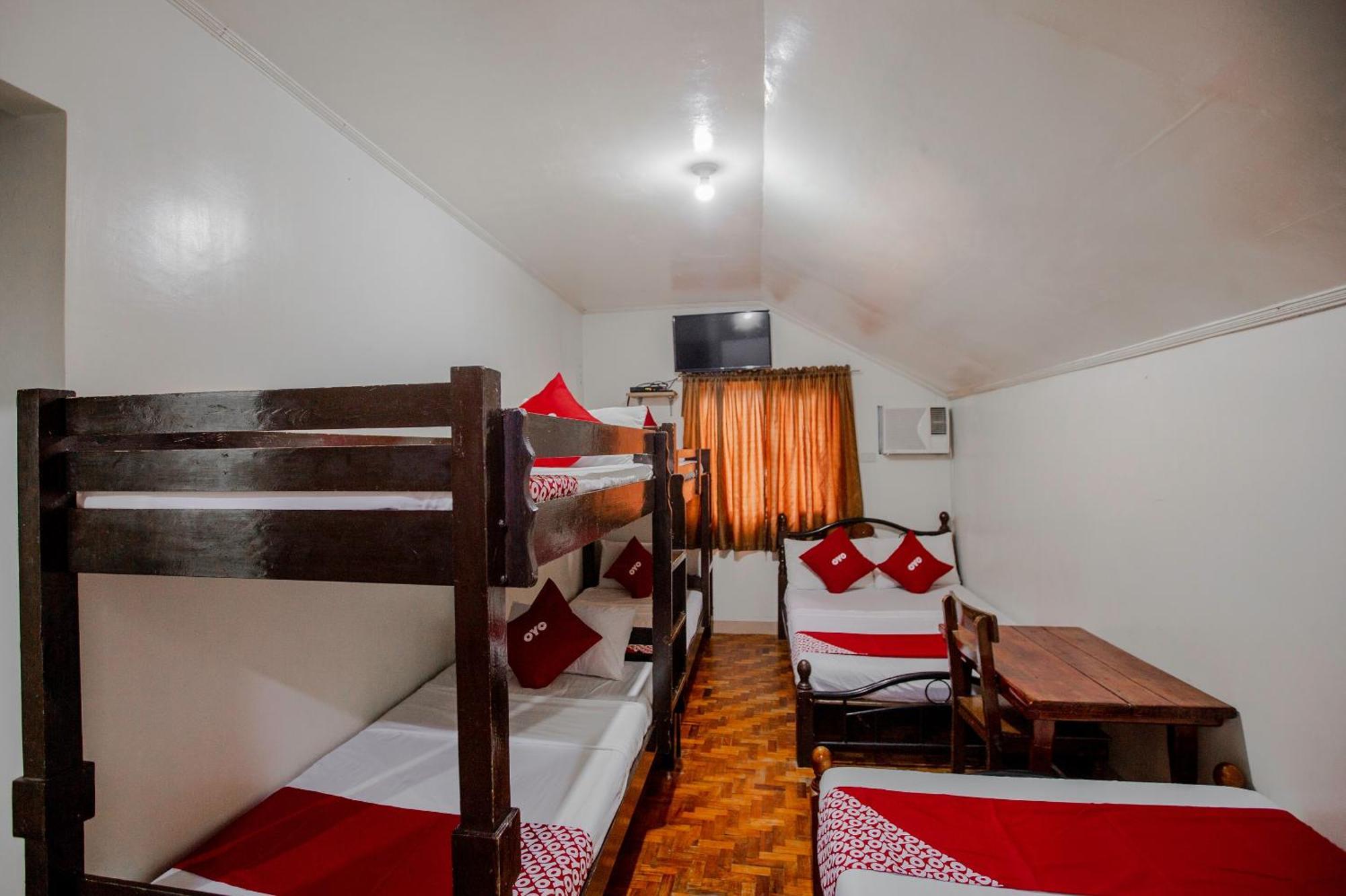 Oyo 741 Sierra Travellers Inn Tagaytay City Eksteriør billede